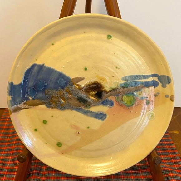 Earl Studio Pottery Plate With Warren Mackenzie Glaze. Marked EARL 1982 Vintage - Picture 2 of 5